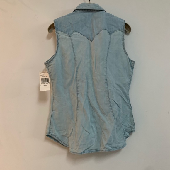 🌟HOST PICK🌟Blank Denim Jr Sleeveless Shirt - Picture 12 of 13